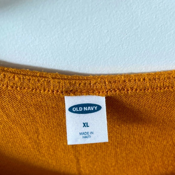 Old Navy Sweater - Picture 4 of 4